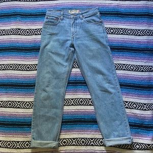 Vintage Levi’s! 505 Straight leg jeans.